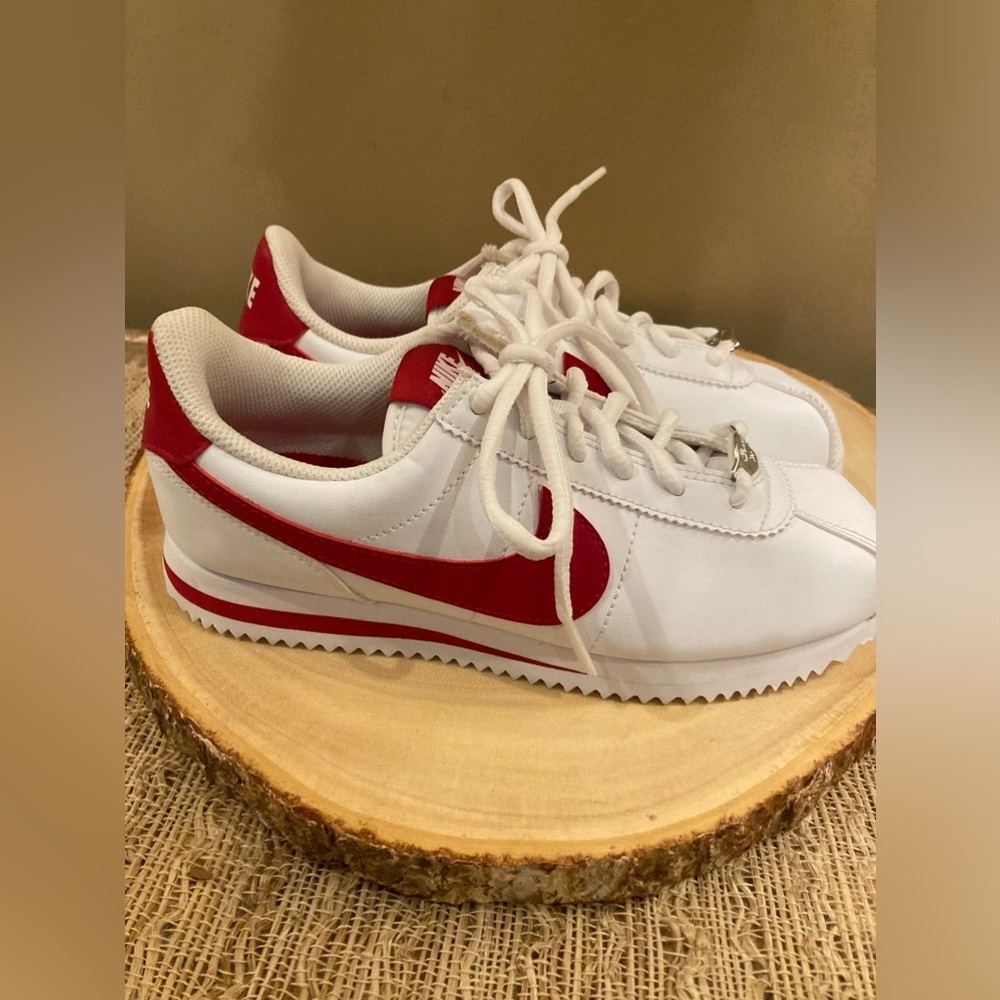 Cortez Basic SL GS Big Kids‎ Shoes Retro White Blue Red 904764-101 Kids 3.5Y New